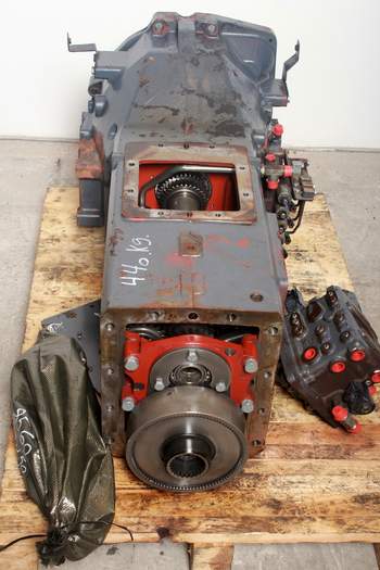 salg af New Holland 8560  Transmission