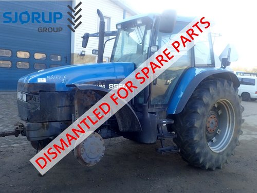 salg af New Holland 8560 traktor