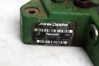 salg af John Deere 9560 R  Remote control valve