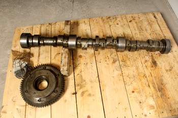 salg af John Deere 9560 R  Camshaft