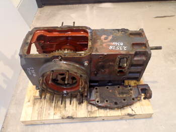 salg af New Holland 8360  Rear Transmission