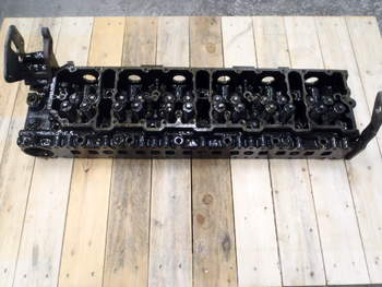 salg af Fendt 820 Vario  Cylinder Head