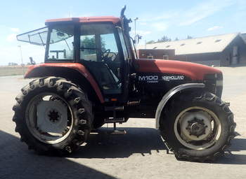 salg af New Holland M100 tractor