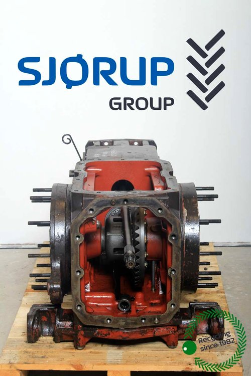 salg af New Holland M100  Rear Transmission