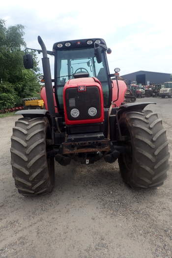 salg af Massey Ferguson 6485 traktor