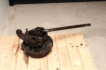 salg af Massey Ferguson 6485 RIGHT Front axle final drive