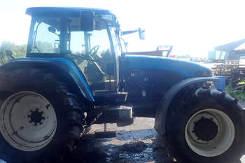 salg af New Holland TM155 traktor