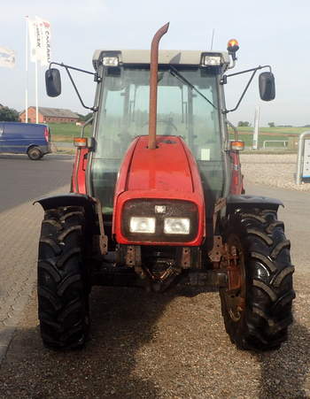 salg af Massey Ferguson 4225 traktor