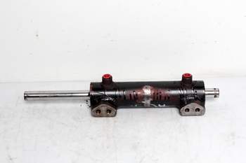 salg af Massey Ferguson 4225  Front axle steering cylinder