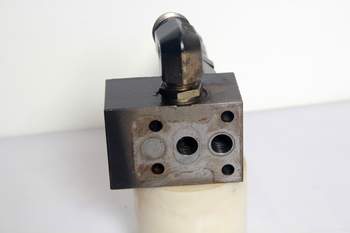 salg af Valtra 6550  Remote control valve