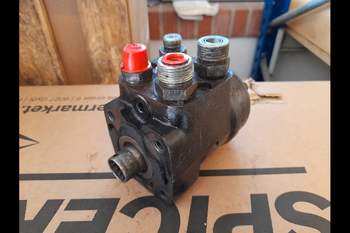 salg af New Holland TM190  Steering Unit