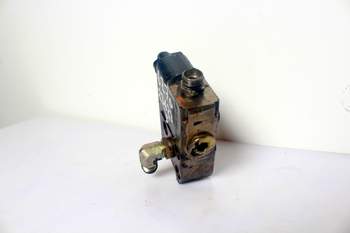 salg af Massey Ferguson 6270  Remote control valve