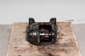 salg af Massey Ferguson 6270  Front axle differential