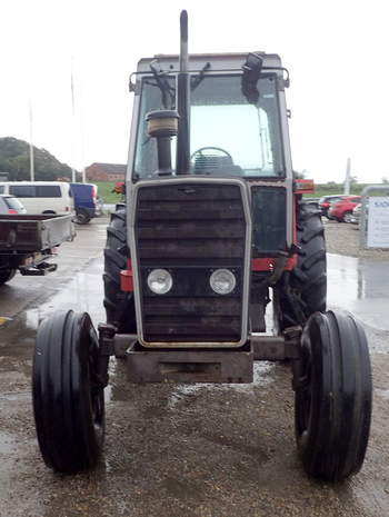 salg af Massey Ferguson 699 tractor