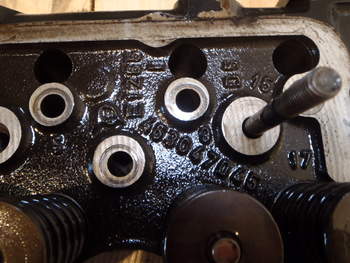 salg af New Holland TVT155  Cylinder Head