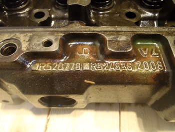 salg af John Deere 6230  Cylinder Head