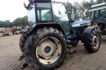 salg af Ford 8240 tractor