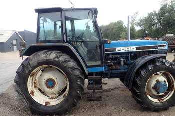 salg af Ford 8240 tractor