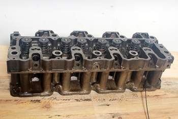 salg af Volvo L30 B  Cylinder head