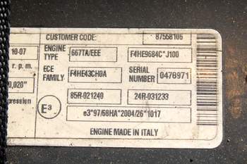 salg af Motor New Holland E265 B 