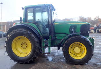 salg af John Deere 6920 traktor