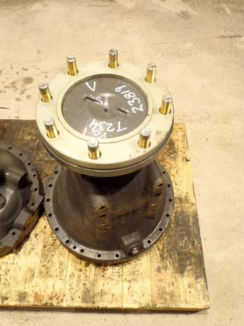 salg af Valtra T234 LEFT Rear Half Axle