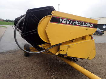 salg af New Holland TX64  Combine / Combine Harvester