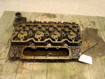 salg af New Holland T6.120  Cylinder Head