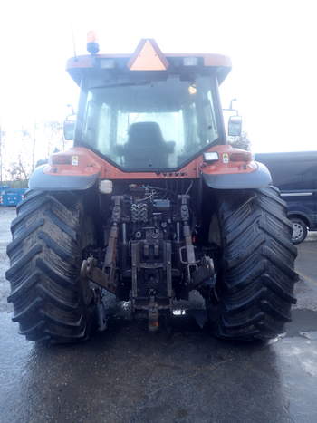 salg af New Holland G190 tractor