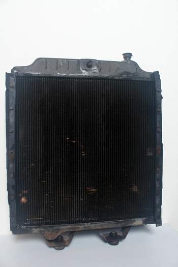 salg af New Holland G190  Water Radiator