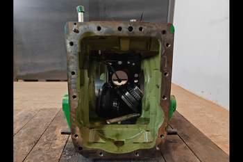 salg af Bagtøjshus John Deere 6420