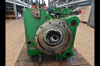 salg af Bagtøjshus John Deere 6420