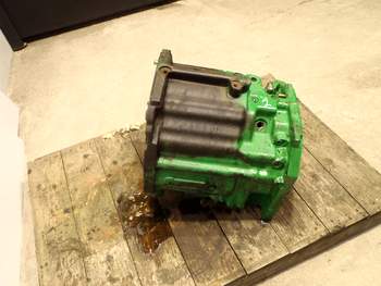 salg af John Deere 6420  Transmission