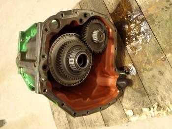 salg af Getriebe John Deere 6420 