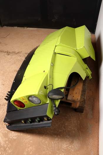 salg af Claas Xerion 4000 LEFT Rear Fender