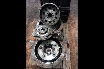 salg af Endandtrieb Vorderachse Claas Xerion 4000 RECHT