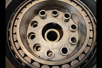 salg af Claas Xerion 4000 LEFT Front axle final drive