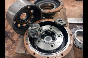 salg af Slutdrev Claas Xerion 4000 Venstre