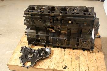 salg af Begagnade shortblock Valtra S353 