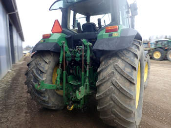 salg af John Deere 6910 traktor