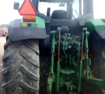 salg af John Deere 6910 traktor
