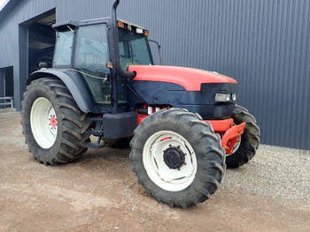salg af New Holland TM165 tractor