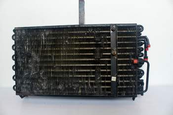 salg af New Holland T8050  Condenser