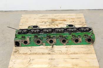 salg af John Deere 3650  Cylinder Head