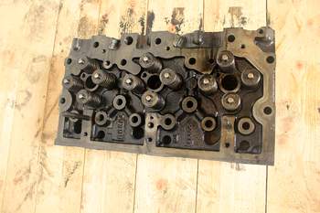 salg af Valtra T191  Cylinder Head