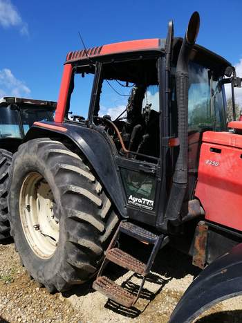 salg af Valtra 8350 traktor