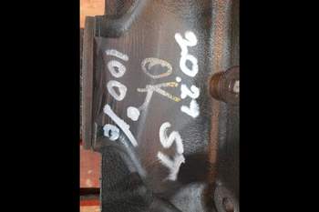 salg af Valtra 8350  Front axle differential