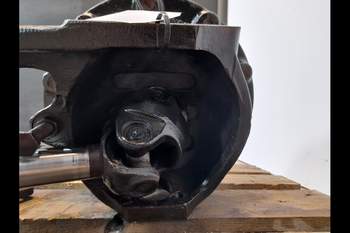 salg af Valtra 8350 LEFT Front axle final drive