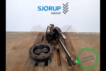 Valtra 8350 LEFT Front axle final drive