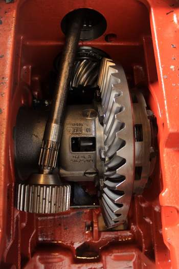 salg af New Holland TM135  Rear Transmission